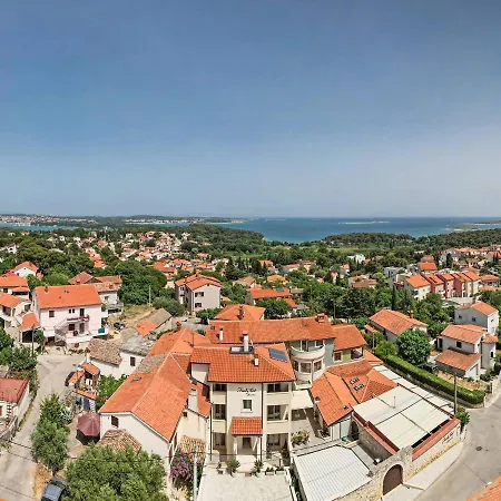 Fra&kat Gostinjska kuća *