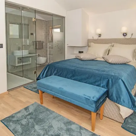 Fra&kat Guest house