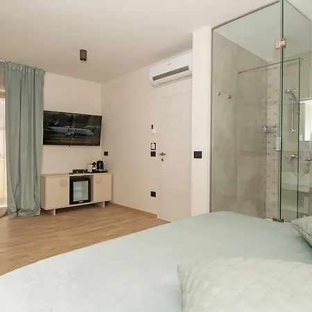 Fra&kat Guest house *