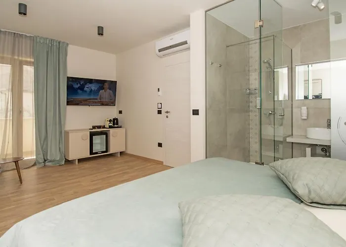 Guest house Fra&kat 4*