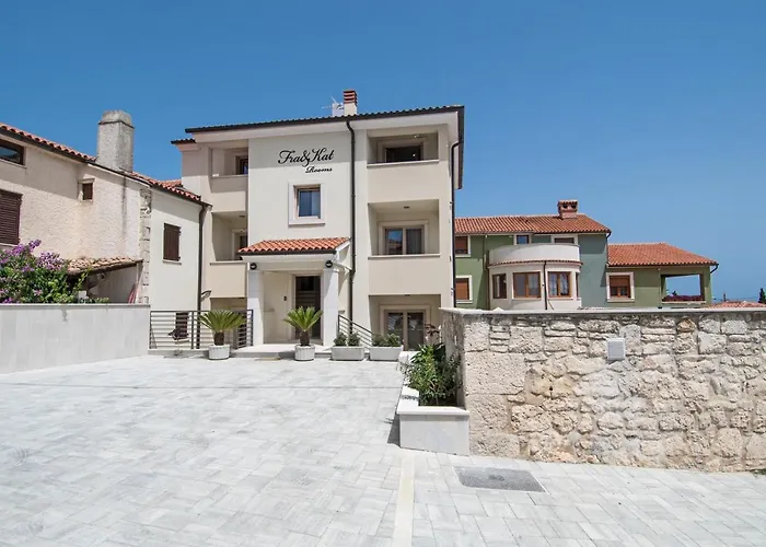 Guest house Fra&kat 4*